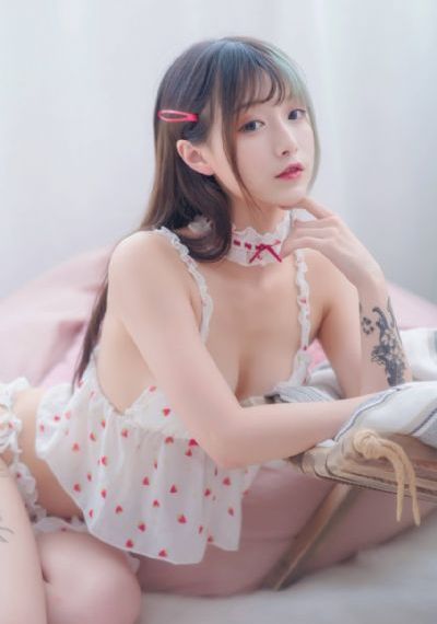 带着智能手机闯荡异世界.2 2023_国产在线视频