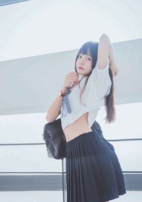 男人亲嘴脱内衣内裤视频_DVD在线手机播放