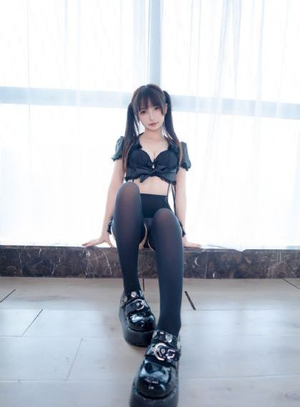 迷人的保姆完整版_高清高清完整版播放