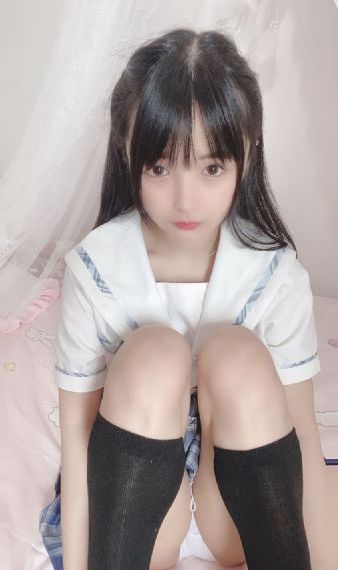 自愿做女室友的脚奴_1080动漫免费观看